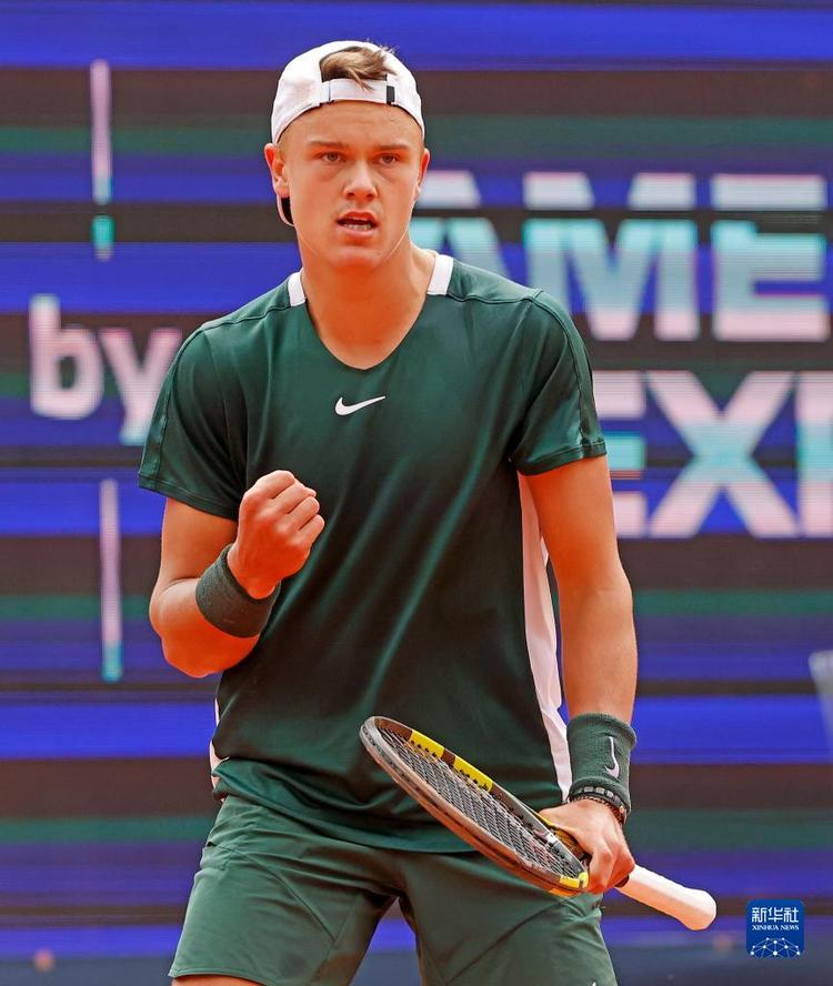 曼城以1亿 曼城以1亿