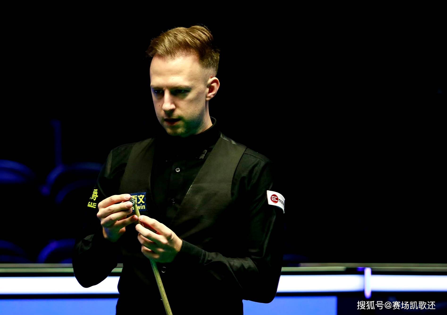 回顾他的职 回顾他的职