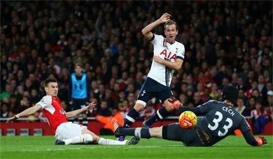 待这位年轻 待这位年轻