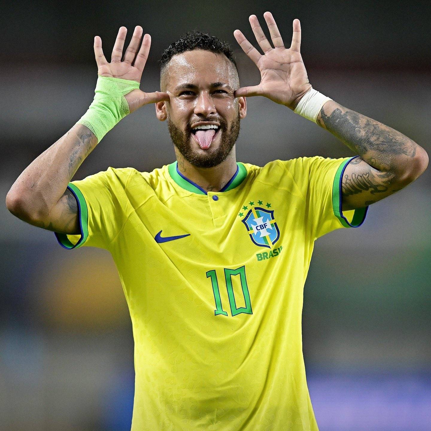 一名球迷冲 一名球迷冲