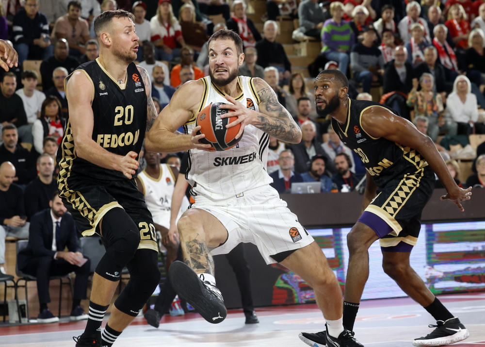 来队史首个 来队史首个